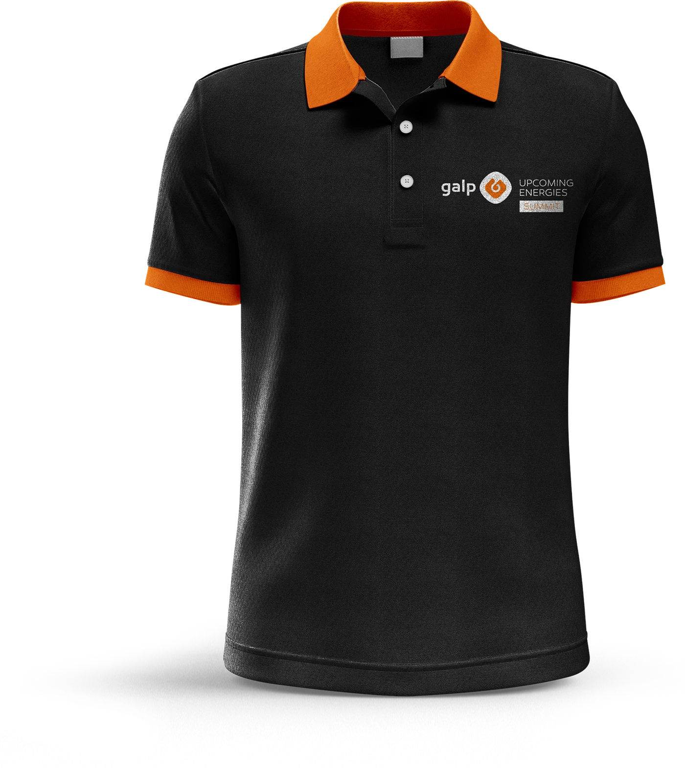 Polo negro con cuello naranja y el logotipo del evento bordado